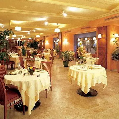 The Originals Boutique, Hotel Les Strelitzias 