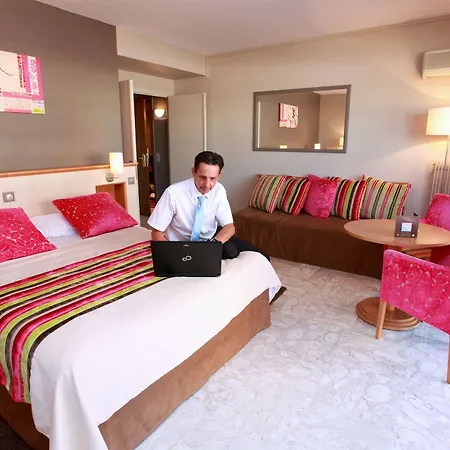 The Originals Boutique, Hotel Les Strelitzias Juan-les-Pins Buitenkant foto