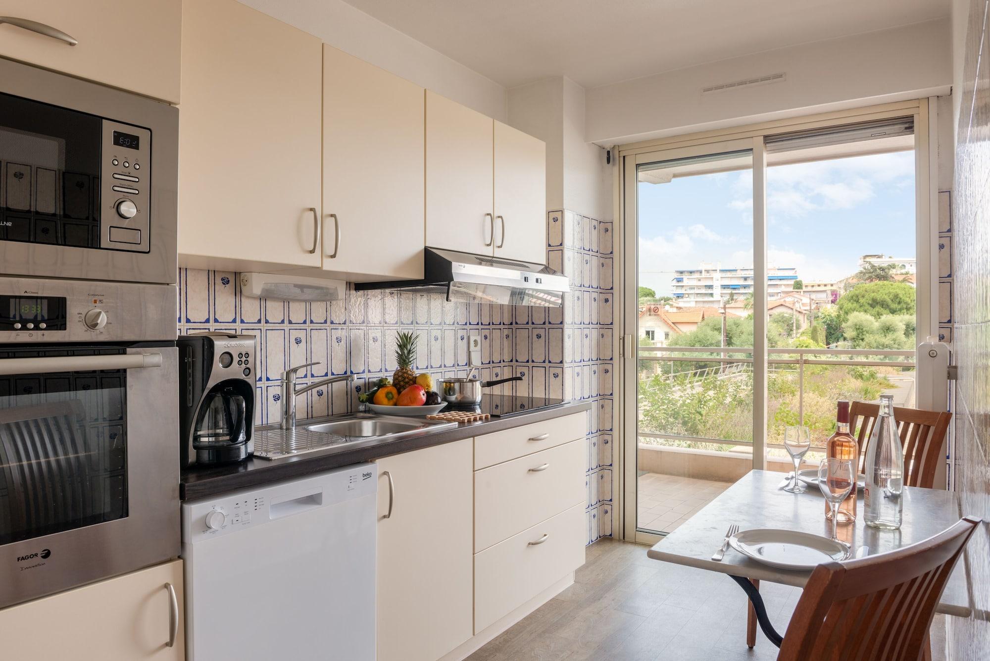 The Originals Boutique, Les Strelitzias Hotel 3*
