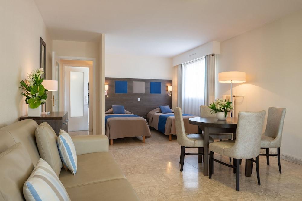The Originals Boutique, Les Strelitzias 3*