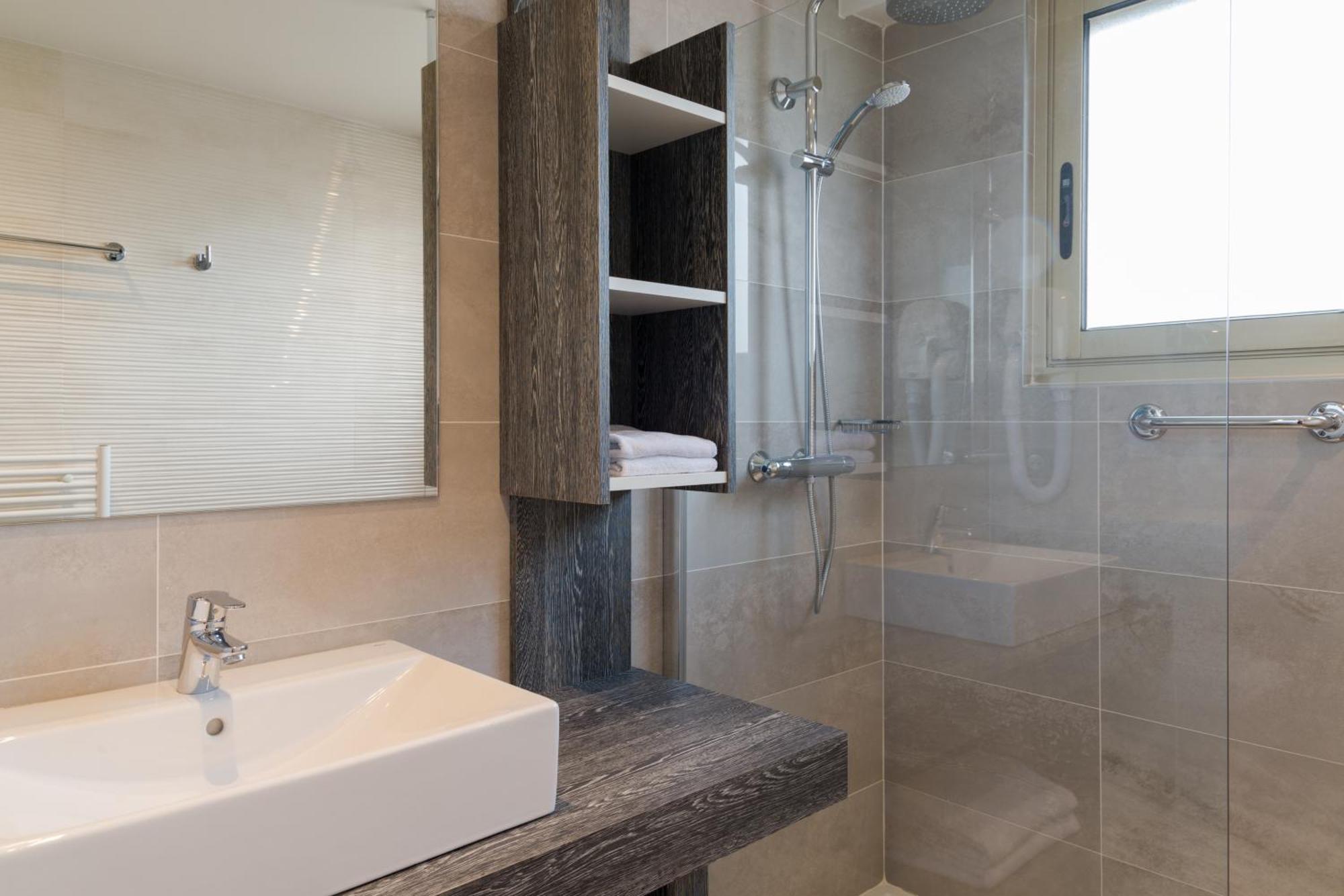 Hotel The Originals Boutique, Les Strelitzias 3*