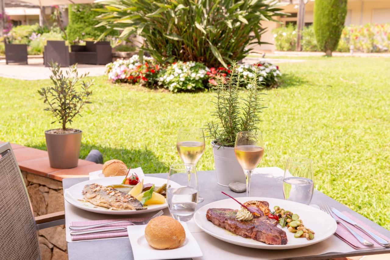 The Originals Boutique, Les Strelitzias Hotel 3*
